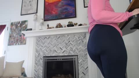 Snapshot of 11willowandjohn11 chatting on January 25, 4:31 pm Aurora Willows online show from January 25, 4:31 pm