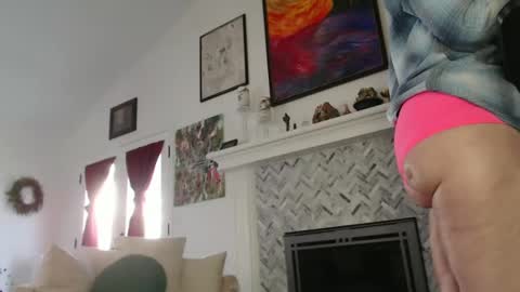 Snapshot of 11willowandjohn11 chatting on February 22, 3:42 pm Aurora Willows online show from February 22, 3:42 pm