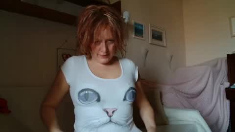 12ennie online show from March 23, 6:52 am