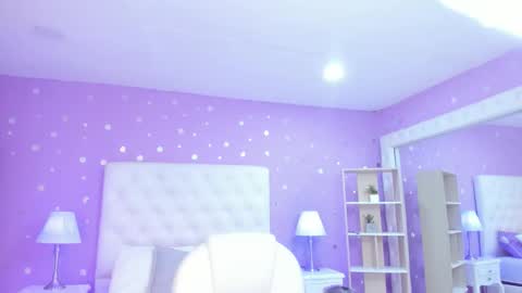 Snapshot of 15_scarlette chatting on October 18, 3:42 am Scarlette online show from October 18, 3:42 am