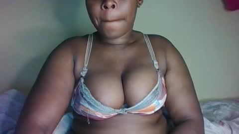 Snapshot of 1_sexybaby chatting on October 19, 6:15 am 1_sexybaby online show from October 19, 6:15 am