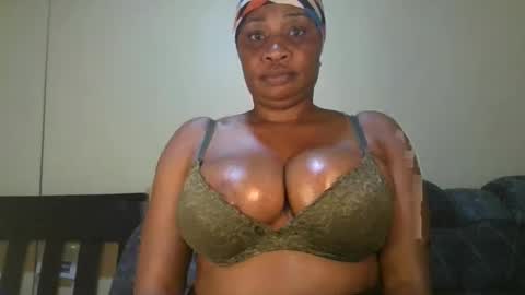 Snapshot of 1_sexylove chatting on September 18, 6:06 pm 1_sexylove online show from September 18, 6:06 pm