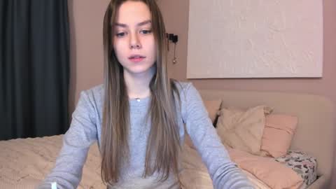 Snapshot of 1i1ypa1mer chatting on December 7, 8:49 pm Lily 3 online show from December 7, 8:49 pm