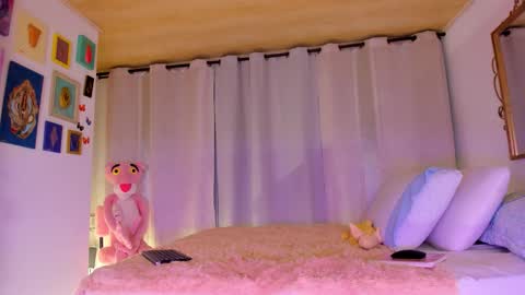 laiaa rivas online show from October 16, 4:48 am