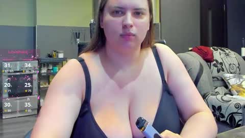 Snapshot of 1lindsey1 chatting on October 9, 12:26 am 1LINDSEY1 online show from October 9, 12:26 am