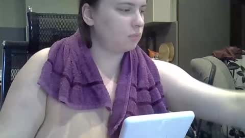 Snapshot of 1lindsey1 chatting on September 12, 8:23 am 1LINDSEY1 online show from September 12, 8:23 am