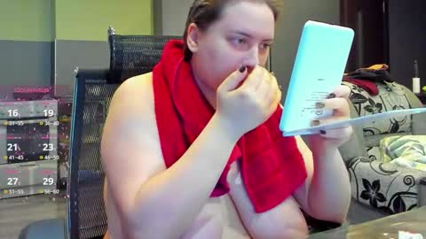 Snapshot of 1lindsey1 chatting on October 28, 12:49 am 1LINDSEY1 online show from October 28, 12:49 am