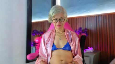 Miss Monserrate online show from March 5, 2:13 pm