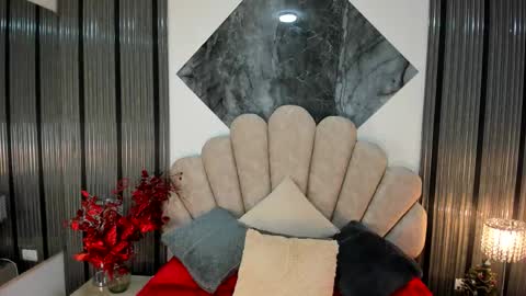 Luisa online show from January 8, 1:04 pm