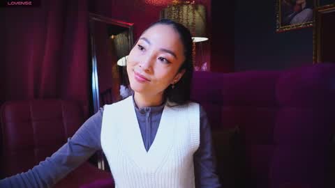 Rei online show from November 20, 1:34 pm