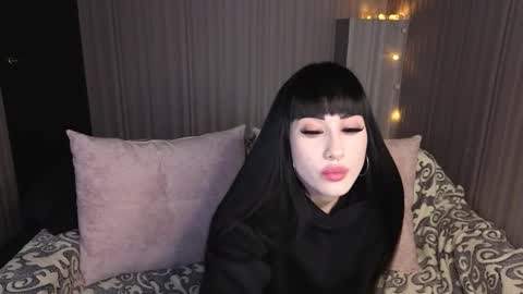 Kate online show from February 10, 9:45 am