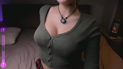 Unknown author  online show from December 2, 9:50 pm