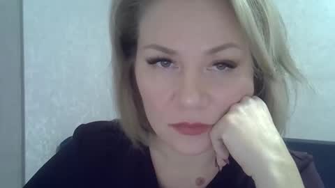 Snapshot of 3susie chatting on October 11, 10:31 am 3susie online show from October 11, 10:31 am