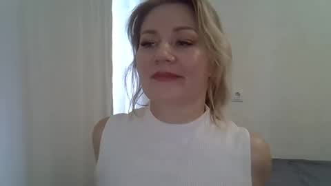 Snapshot of 3susie chatting on September 23, 8:56 am 3susie online show from September 23, 8:56 am