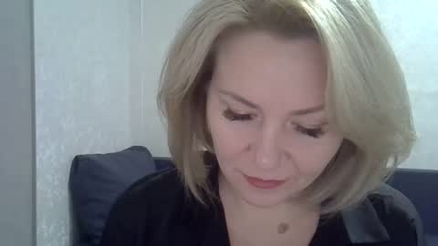 Snapshot of 3susie chatting on October 15, 9:23 am 3susie online show from October 15, 9:23 am