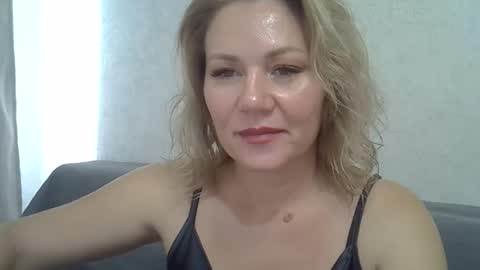 Snapshot of 3susie chatting on September 29, 8:41 am 3susie online show from September 29, 8:41 am