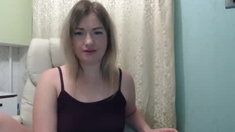 Snapshot of 3sweetcandy3 chatting on October 27, 11:32 pm 3sweetcandy3 online show from October 27, 11:32 pm