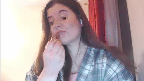 Snapshot of 444____ chatting on December 8, 5:44 pm Katya online show from December 8, 5:44 pm