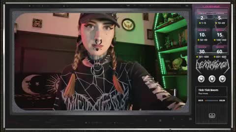 Snapshot of 666deathgasm chatting on February 27, 8:20 pm Juune online show from February 27, 8:20 pm