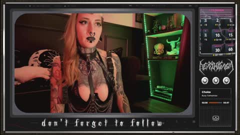 Snapshot of 666deathgasm chatting on January 29, 7:43 pm Juune online show from January 29, 7:43 pm