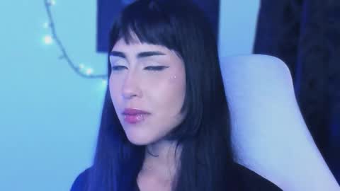  luarii   online show from November 12, 6:22 am