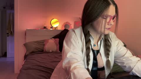    online show from March 2, 4:47 pm