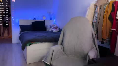    online show from September 15, 4:58 pm