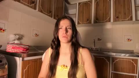 milu online show from September 15, 11:40 am