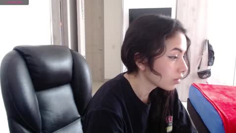 Addison  online show from December 20, 5:51 pm