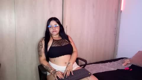 3mil3 online show from September 17, 1:58 am