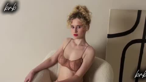 adel online show from September 28, 5:51 pm