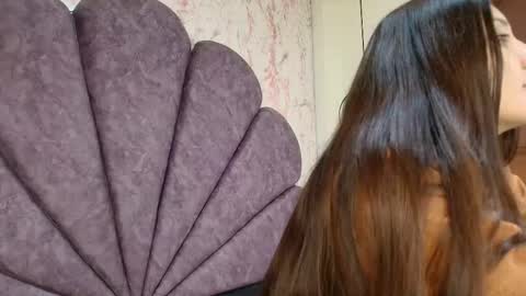 Snapshot of _alaia_collway_ chatting on October 27, 11:28 am  Alaia online show from October 27, 11:28 am