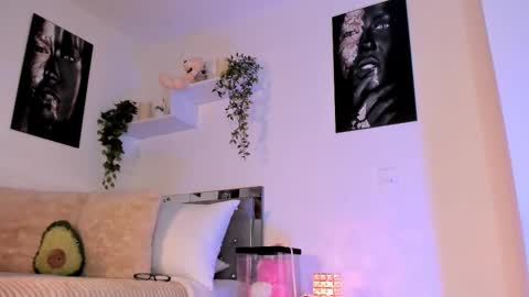 Snapshot of _alissonrose chatting on October 29, 10:34 pm Karo online show from October 29, 10:34 pm