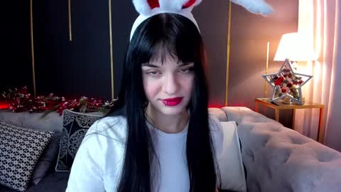 Alison online show from December 25, 1:20 am