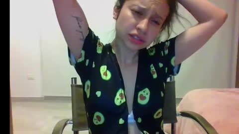 Snapshot of _alyson chatting on October 4, 3:23 am _alyson online show from October 4, 3:23 am