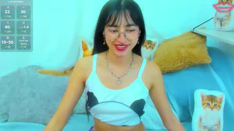 Snapshot of _amatista_fire chatting on October 7, 1:37 pm _amatista_fire online show from October 7, 1:37 pm