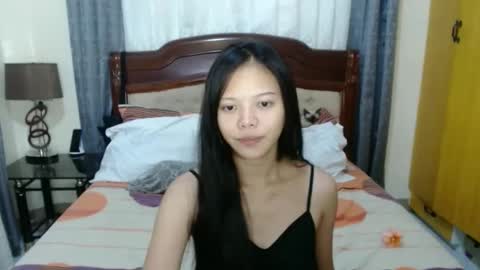 Snapshot of _amberxxx chatting on February 17, 7:01 pm Amber online show from February 17, 7:01 pm