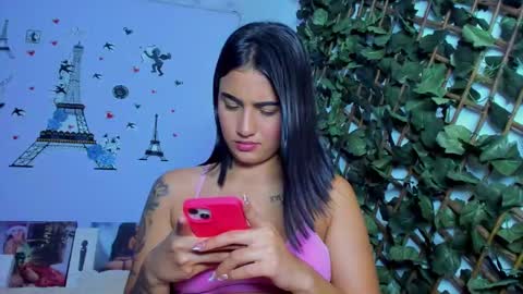 Snapshot of _angelnaugthy_ chatting on December 7, 1:14 am ANGEL online show from December 7, 1:14 am