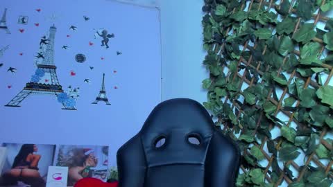 Snapshot of _angelnaugthy_ chatting on January 24, 2:07 am ANGEL online show from January 24, 2:07 am