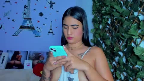 Snapshot of _angelnaugthy_ chatting on January 4, 2:25 am ANGEL online show from January 4, 2:25 am