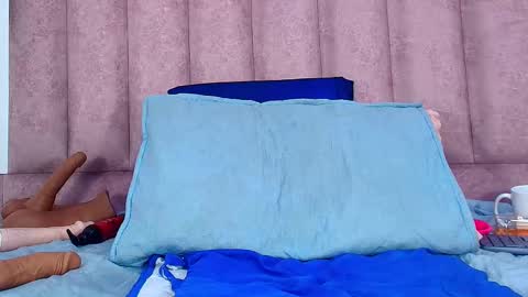 Snapshot of _aniisha_ chatting on October 4, 11:20 pm Any online show from October 4, 11:20 pm