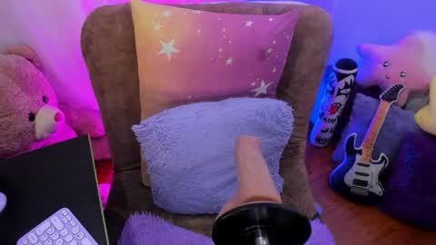 _antonella_dreams online show from April 10, 9:43 pm