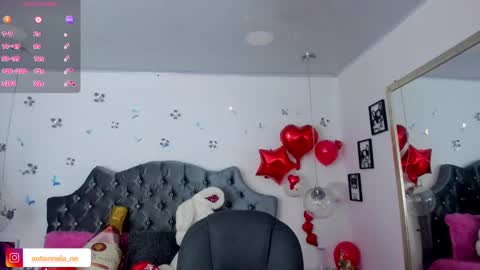 Snapshot of _antonnela_ chatting on February 21, 1:44 pm antonnela online show from February 21, 1:44 pm