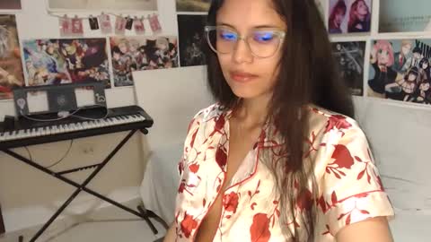 Snapshot of _ariana03_ chatting on January 10, 3:16 pm Ariana online show from January 10, 3:16 pm