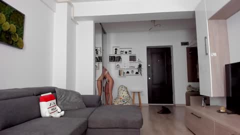 Snapshot of _arry chatting on October 22, 5:34 am Ariana online show from October 22, 5:34 am