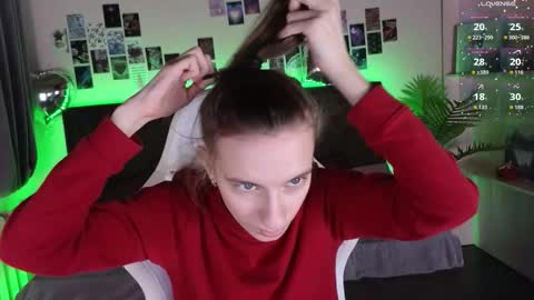 _ash_leyy_ online show from December 14, 3:23 am