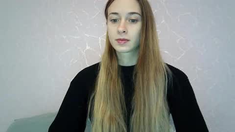 Snapshot of _aurora_sweet chatting on October 3, 12:10 pm _aurora_sweet online show from October 3, 12:10 pm