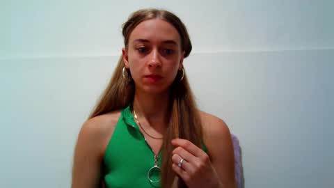 Snapshot of _aurora_sweet chatting on September 10, 10:15 am _aurora_sweet online show from September 10, 10:15 am
