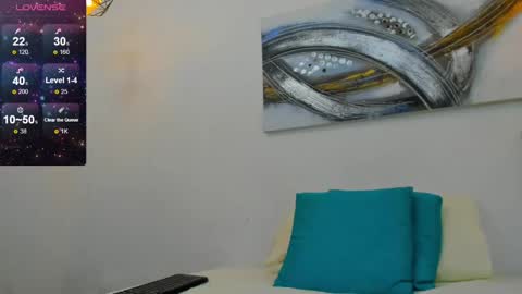 Becky online show from December 17, 8:32 pm