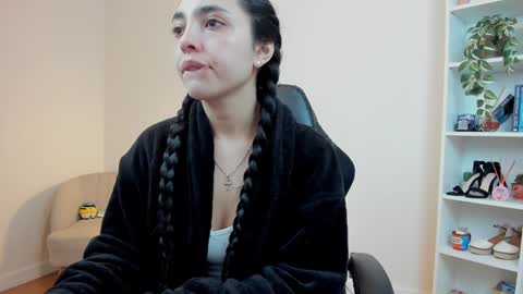 Bella Evans online show from January 23, 5:45 am